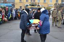 В Белой Церкви попрощались с убитым при ограблении охранником 