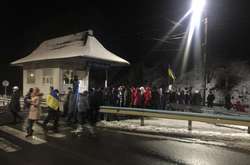 Бюджетники перекрили трасу Київ-Чоп (відео)