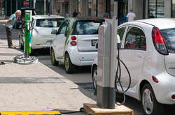 Рада скасувала податок на ввезення електромобілів