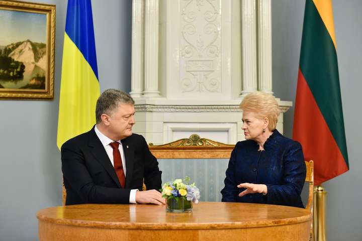 <span>Петро Порошенко і Даля Грібаускайтє</span> - Литва готова збільшити свою участь в ОБСЄ на Донбасі