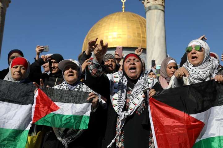 Тисячі палестинців знову протестують проти визнання Єрусалима столицею Ізраїлю 
