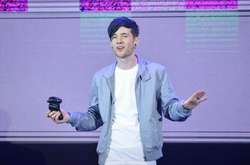  Даніель Міддлтон 
  