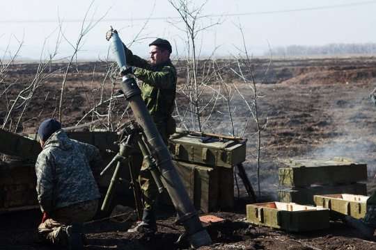 Доба в зоні АТО: бойовики обстріляли Кримське зі 120-мм мінометів