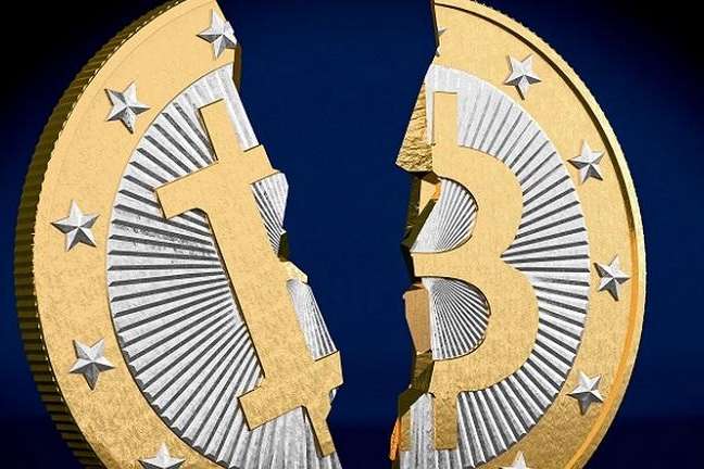 Курс криптовалюти Bitcoin знизився