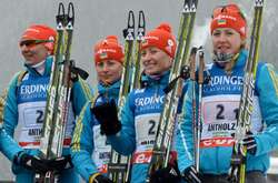 Як нагороджували жіночу збірну України з біатлону за друге місце (відео)