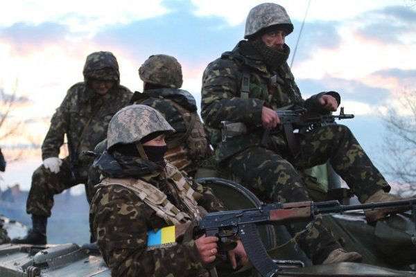 Доба в зоні АТО: п'ятеро українських військових отримали поранення