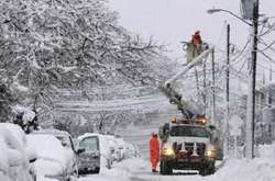 Бригади обленерго відновлюють електропостачання