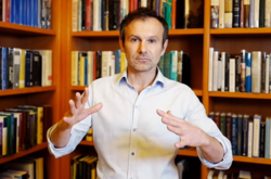 Вакарчук официально рассказал о своих президентских планах