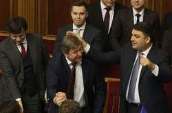  Уряд радіє прийняттю бюджету 