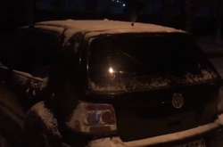 У столиці шахраї купили автомобіль за фальшиві долари