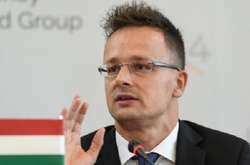 Петер Сійярто