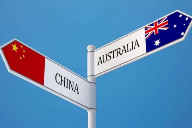 Австралійський законодавець іде в відставку через зв’язки із КНР