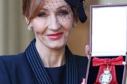 Джоан Роулинг получила почетную награду из рук принца Уильяма 