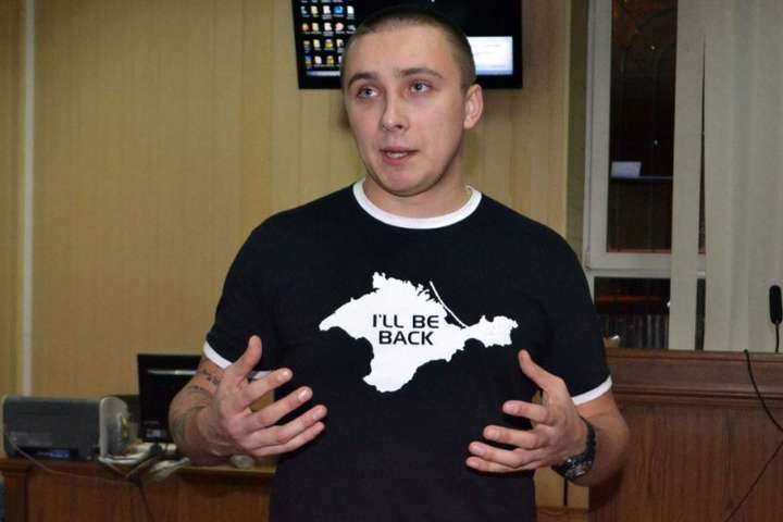 Суд відправив під домашній арешт екс-лідера одеського «Правого сектора» Стерненка 