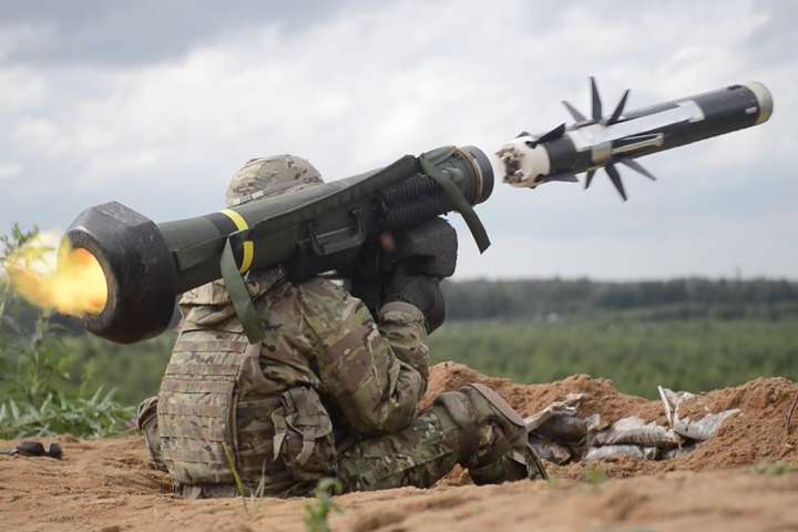 Канада тепер може продавати Україні ракети Javelin