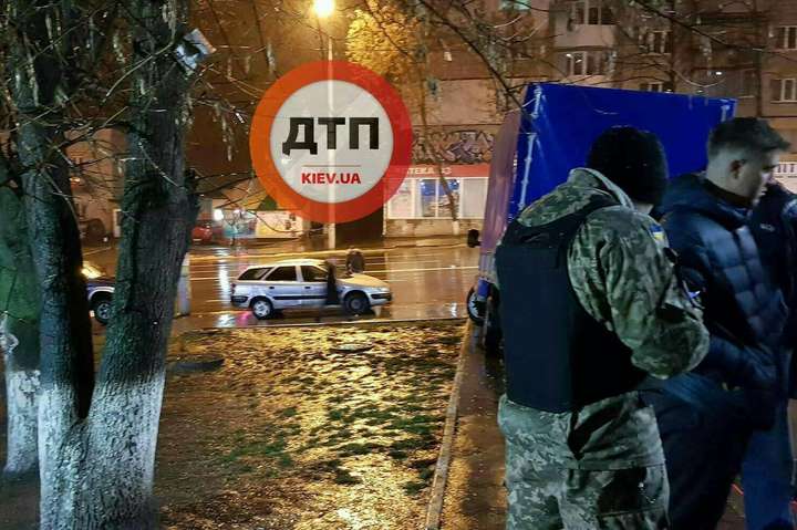 Поліція порушила справу через стрілянину біля київської піцерії 