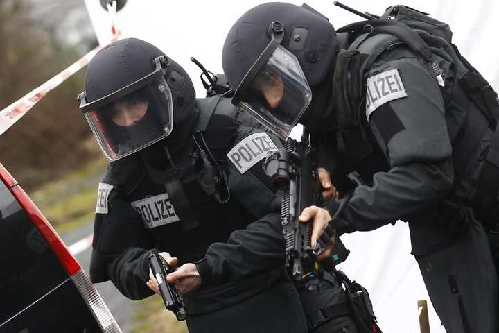 Берлінська поліція проводить антитерористичний рейд 