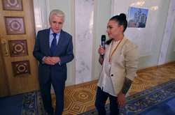 Участница шоу «Пацанки. Новая жизнь» пробралась в Верховную Раду и пообщалась с нардепами