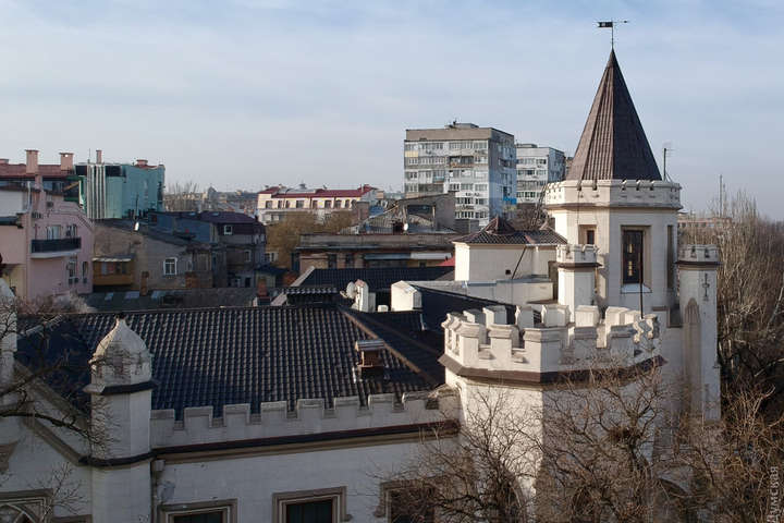 Знамениті одеські башточки: як зараз виглядають архітектурні принади південного міста (фоторепортаж)