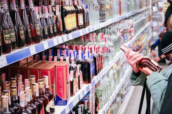 В Одессе запретили продавать алкоголь после 22:00