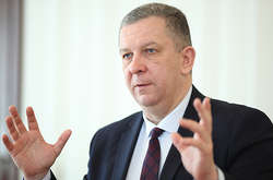 Министр Рева рассекретил свою зарплату