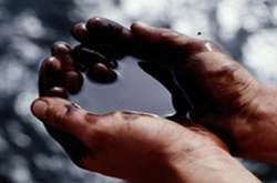 Нафта торгується близько $63