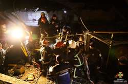 Взрыв на предприятии в Тернополе: из-под завалов спасли мужчину