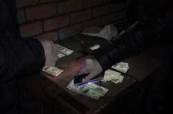 На Дніпропетровщині арбітражного керуючого затримано на хабарі у $35 тис.