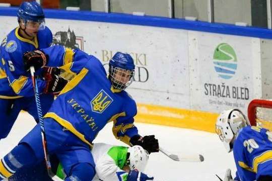 Молодіжна збірна України з хокею на ЧС-2017 обіграла Литву і залишилася у дивізіоні 1В