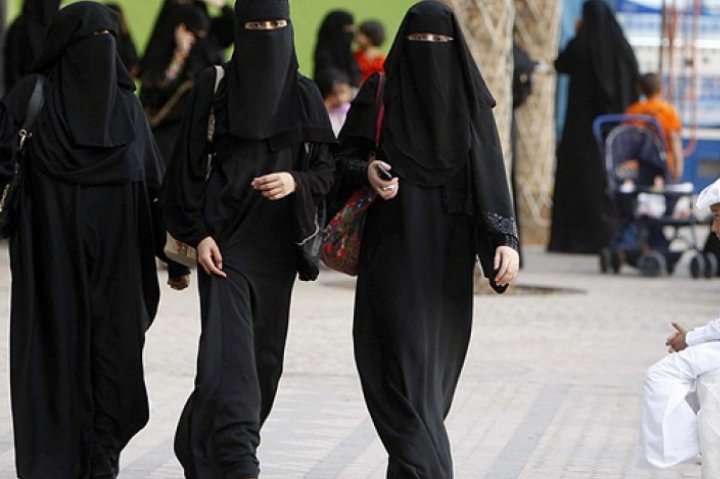 Жінкам в Саудівській Аравії дозволять водити вантажівки