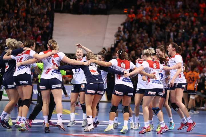 Норвегія і Франція вийшли у фінал жіночого чемпіонату світу з гандболу