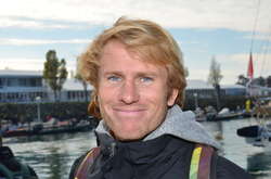 Яхтсмен із Франції здійснив рекордно коротку навколосвітню подорож