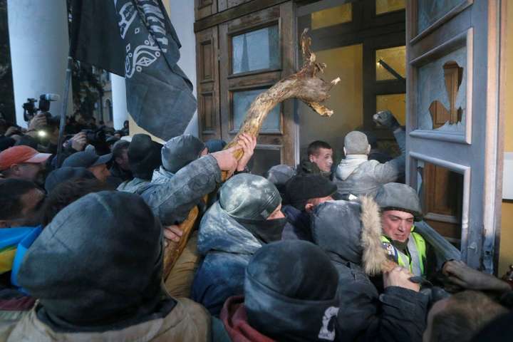 Захоплення Жовтневого палацу в столиці України. 17 грудня 2017 року