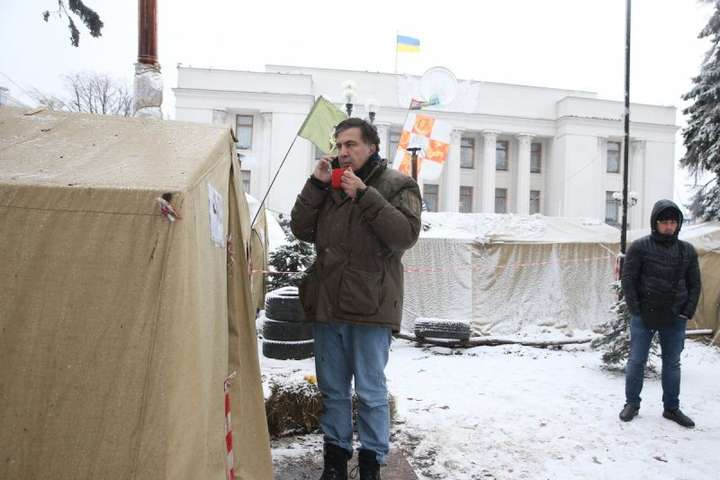 Журналісти нарахували у таборі під Радою близько 200 прихильників Саакашвілі