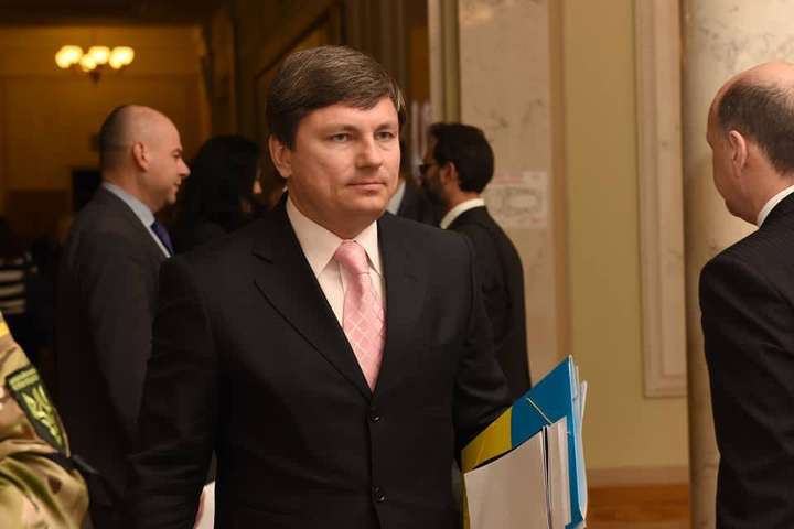 У БПП вину за вчорашній штурм Жовтневого палацу переклали на... Тимошенко