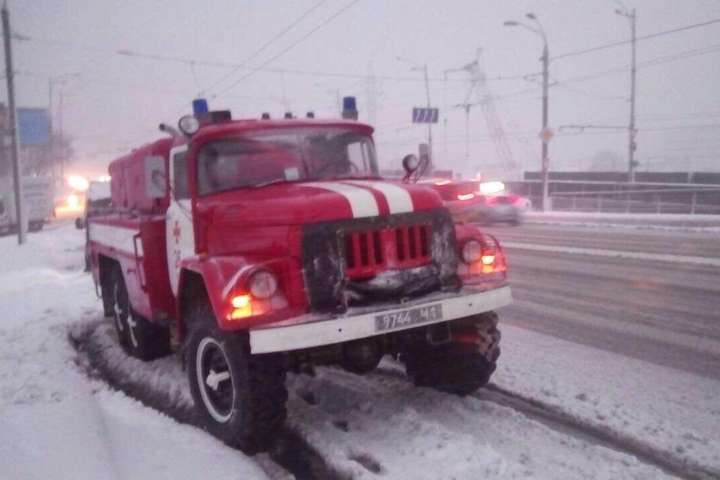 Столичні рятувальники патрулюватимуть засніжений Київ
