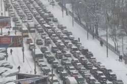 У центрі Києва — 10-бальні автомобільні затори