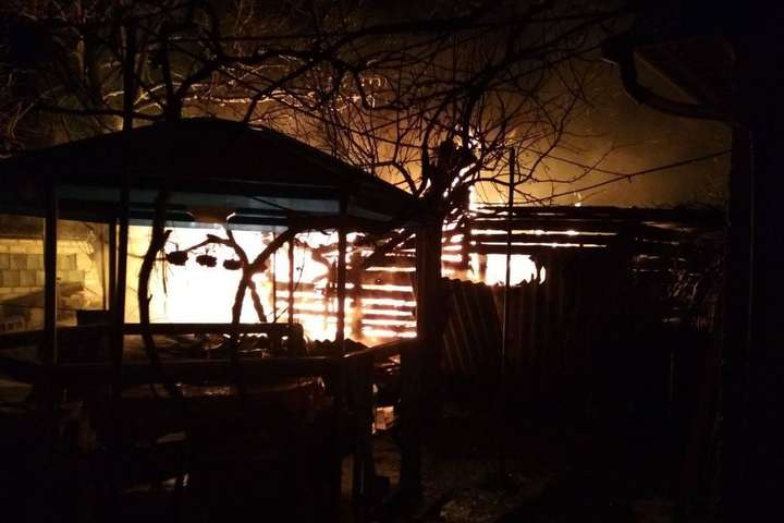 Обстріл Новолуганського: бойовики з «Градів» розтрощили 47 будинків