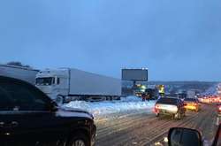 В Україні через заметіль обмежено рух великовантажного транспорту