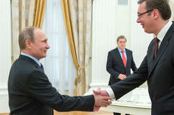 Президент Сербії запевнив Путіна у незмінності позиції щодо Криму