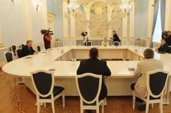  Контактна група у Мінську сьогодні говоритиме про черговий режим припинення вогню 