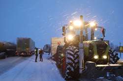 Появилось видео километровых заторов на Одесской трассе с высоты