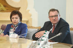 За словами Гуменюка, їм наразі не відомо, чому не прийшов один із суддів