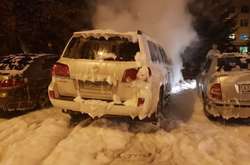  Полум'я перекинулося і на сусідні автомобілі / NewsRoom 