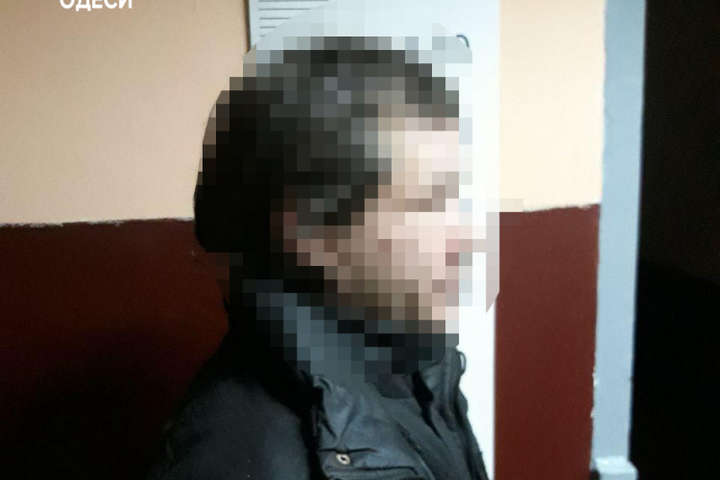 Вночі в Одесі затримали зловмисника, якого розшукували вінницькі правоохоронці