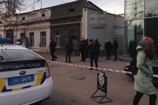 Стрельба возле автосалона в Одессе: стали известны подробности 