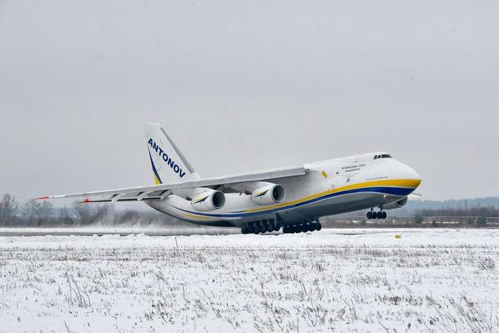 «Антонов» відзначає 35-річчя першого польоту «Руслана»: захопливі фото