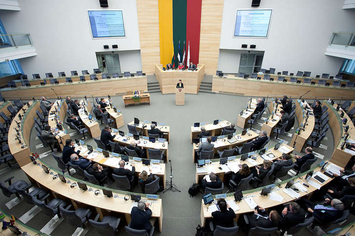 Члена Сейму Литви готуються позбавити мандата через приховування зв’язків з Росією