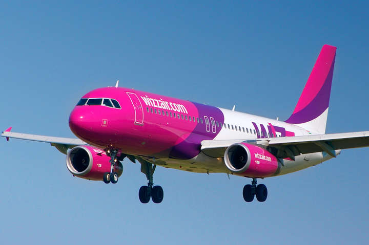 ЗМІ: Wizz Air переніс дату відкриття нових рейсів з Києва