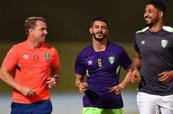 Сергій Ребров зі своїми підопічними&nbsp;